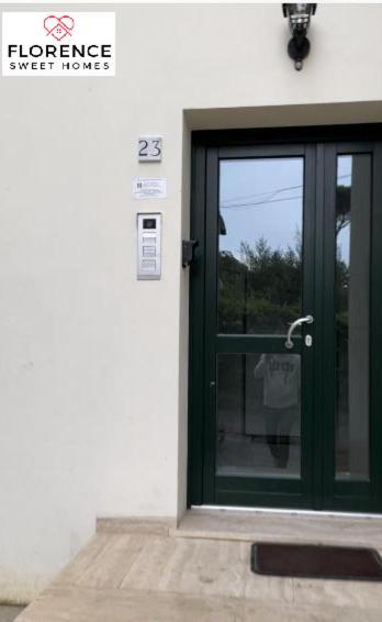 Lella Apartment With Free Parking By Florence Sweet Homes Kültér fotó